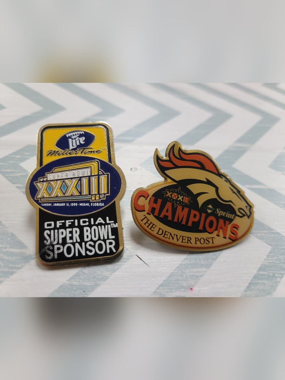 Vintage Denver Broncos Super Bowl XXXIII Pin Set - 1999 Champions & Miller Lite